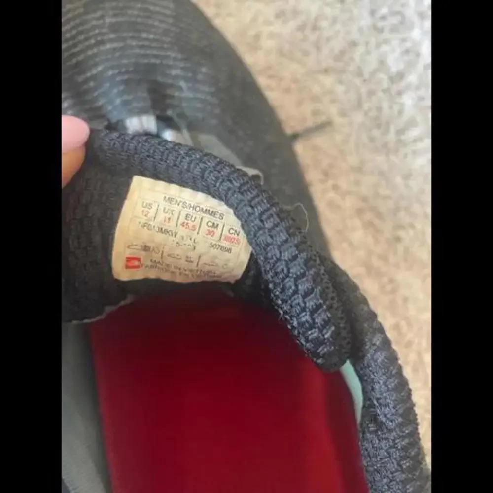 North Face‎ - Men's Hiking Sneakers Size 12